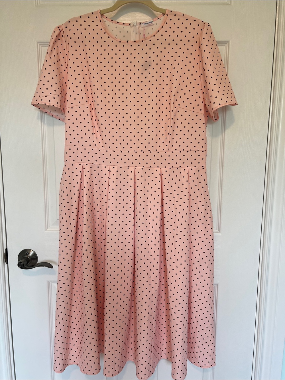 Pink Polka Dot Midi Dress with Short Sleeves